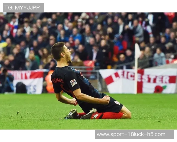 崔鹏解读留洋生存法则:在欧洲足球中拼搏才是唯一出路